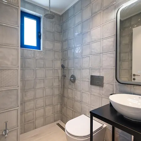 Mariani Ii - In Lothiarika, Newly Renovated June 2024, Private Pool, Lindos 10 Min, 120m