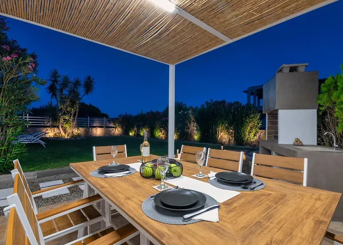 Villa Mariani Ii - In Lothiarika, Newly Renovated June 2024, Private Pool, Lindos 10 Min, 120m *