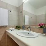Villa Mariani II - In Lothiarika, Newly Renovated, Private Pool, Lindos 10 Min, Beach 120M Λάρδος