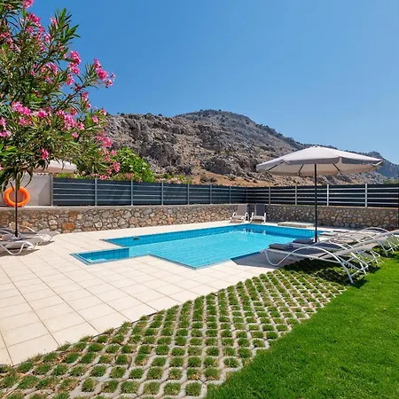 Mariani Ii - In Lothiarika, Newly Renovated, Private Pool, Lindos 10 Min, 120m *