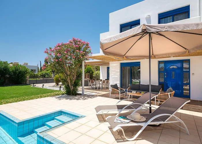 别墅 Mariani Ii - In Lothiarika, Newly Renovated June 2024, Private Pool, Lindos 10 Min, 120m *